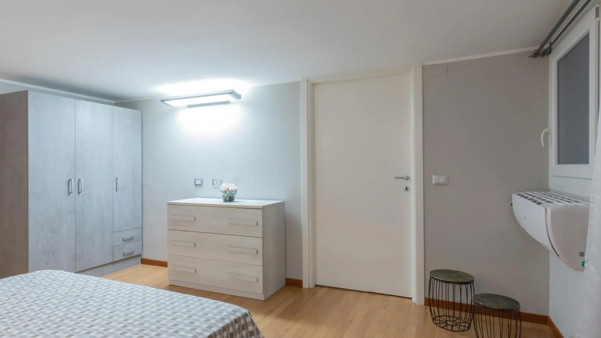 Apartment 2 Suite Con 2 Bagni Privati - De Angeli Suites Milan