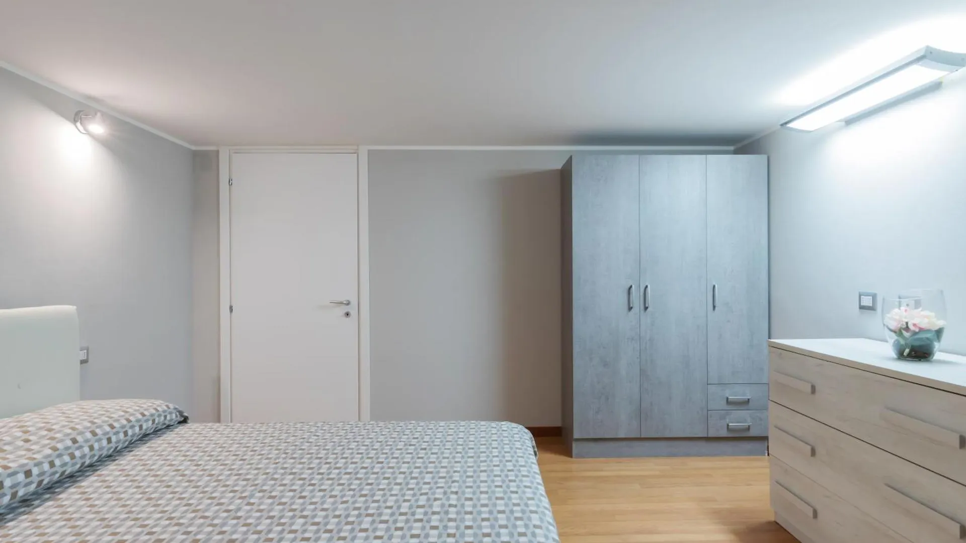 2 Suite Con 2 Bagni Privati - De Angeli Suites Milan Italy